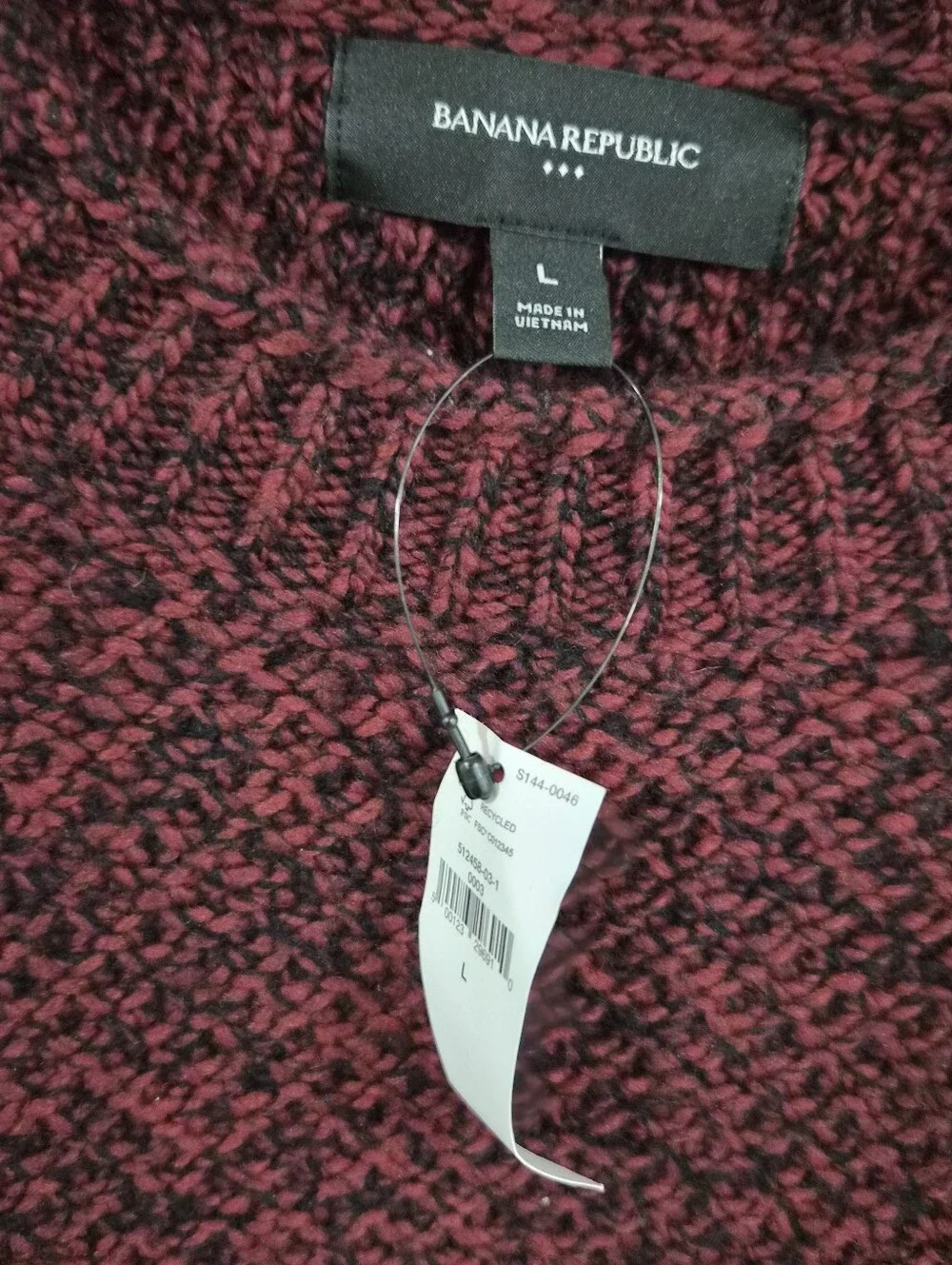 Banana Republic burgundy knit sweater in size L  - New with Tags #knitwear #cozy